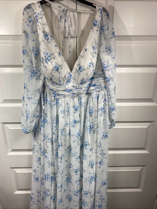 Azazie Dresses & Skirts - Azazie Norah Blue Cottage Floral Chiffon Spring Gown Dress Sheer Slit A20